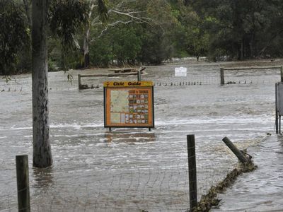 Flood warnings for SA amid heavy rain