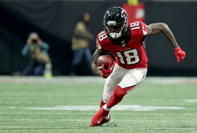Podcast: Exploring the Patriots’ paths to acquiring a WR1 for 2022