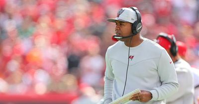 Bears interview Buccaneers OC and longtime NFL QB Byron Leftwich