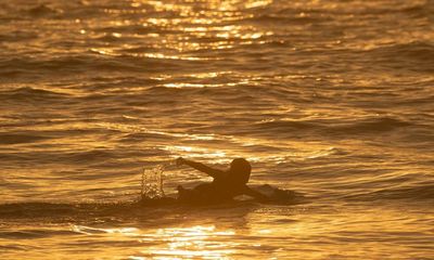 Record-breaking Western Australia heatwave has days to run before it moves east