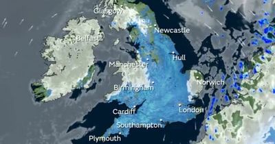 UK weather: 'Severe frost' and snow in -7C Arctic freeze on 'coldest winter day'