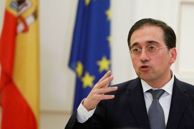 Spain's foreign minister says Europeans are 'united' on Ukraine crisis