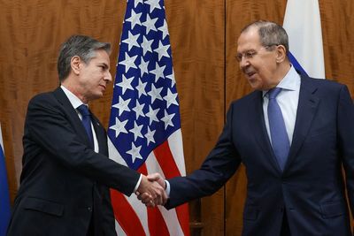 Latest Ukraine updates: Russia, US voice hope for diplomacy