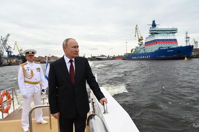 Russia to flex muscles with navy drills involving all its fleets