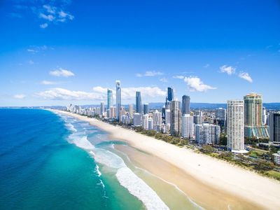 Australia reopening: Queensland to allow British students and working holidaymakers back in from this weekend