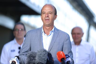 Grand Prix boss says F1 won’t have visa drama seen with Novak Djokovic at Australian Open