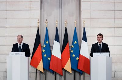 German chancellor to discuss Russia with France's Macron on Tuesday