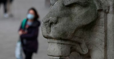 Advice to still wear masks in Nottingham despite face covering restrictions being lifted