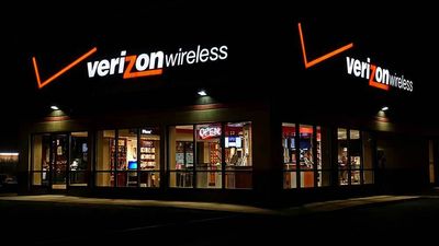 Verizon Stock, AT&T Earnings Due Amid Rotation Out Of Tech Sector
