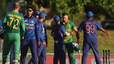 2nd ODI: South Africa hand 'out of sync' India embarrassing series defeat with 7-wicket win