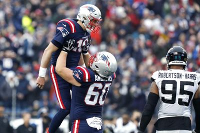 TD Garden fired up with Mac Jones, Hunter Henry and David Andrews in attendance