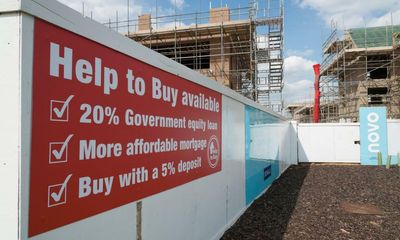 Average UK first-time buyer is now older than 30, says Halifax