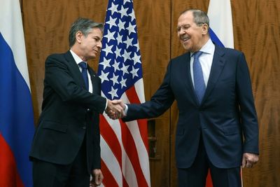 Cold War flashbacks in Russia-US talks in Geneva