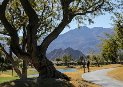 2022 American Express Saturday tee times, TV and streaming info