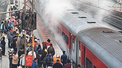 Telangana: Smoke from AP Express causes panic at Warangal