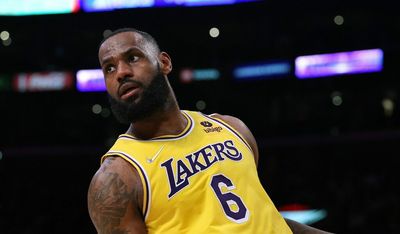 Los Angeles Lakers prop bets: 10 props for Lakers at Magic