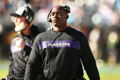 University of Wisconsin reportedly targeting Ravens coach for OC position