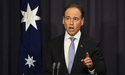 Western Australia races to contain Perth Covid cluster as Greg Hunt declines to condemn border decision