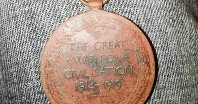 Glasgow treasure hunter finds WW1 hero medal, gold ring and rare coins in Kelvingrove Park