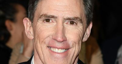 BBC Saturday Kitchen: Rob Brydon's real life as father-of-five and 'traumatising' divorce