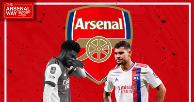 Ligue 1 star sends Edu £38m transfer message in response to Thomas Partey's new Arsenal dilemma