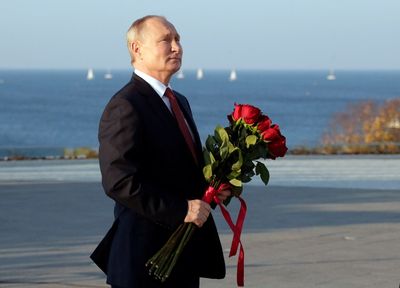 German government distances itself from navy chief's comments on Putin