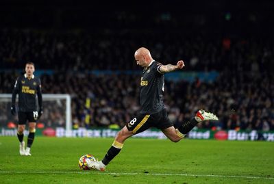 Jonjo Shelvey fires Newcastle to second win of the season to boost survival bid