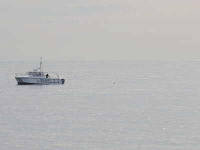 Search for Sydney fisherman to resume