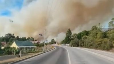 Mackintosh Dam Road bushfire in Tasmania's west has been downgraded to advice