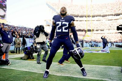 Derrick Henry takes Wildcat snap in for Titans touchdown