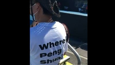 Tennis Australia defends decision to confiscate 'Where is Peng Shuai?' T-shirt, banner at Australian Open