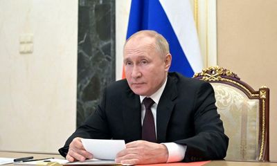 Putin, a ‘rogue male’ on the rampage, threatens to start a war no one wants