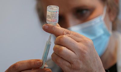 Mandatory Covid jabs policy divides NHS leaders in England as deadline nears