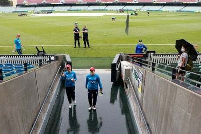 Rain continues to disrupt Women’s Ashes with England and Australia awaiting final test