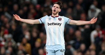 Declan Rice told to snub Manchester United transfer amid imminent battle with Chelsea