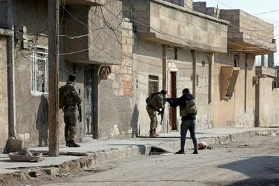 Syria battle between IS, Kurdish forces kills over 135