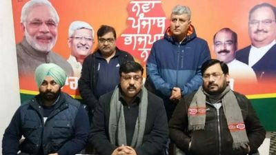 After policy to open more liquor shops in Delhi, now AAP picks a CM face with serious issues of alcoholism: Punjab BJP