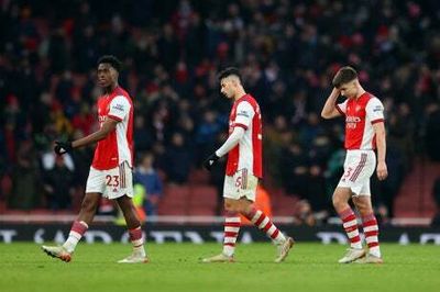 Arsenal 0-0 Burnley: Toothless Gunners labour to bore draw