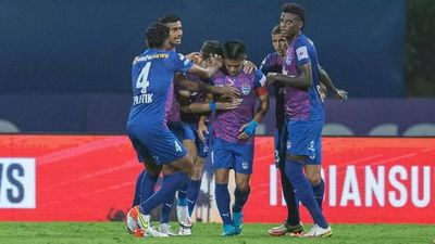 ISL: Goa held by Bengaluru as Chhetri equals goal record
