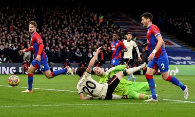 ‘Naive’: Crystal Palace’s Vieira berates referee for Liverpool penalty call