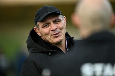 Ibanez laughs off France 'favourite' tag for Six Nations
