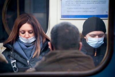 Russia sets another daily virus record amid omicron surge