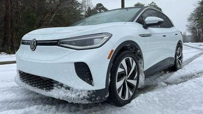 How Does A RWD Volkswagen ID.4 Handle Snow?