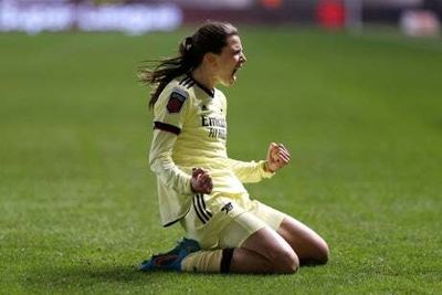 Tobin Heath’s late strike gives Arsenal Women a crucial point against Man City as Chelsea are held at Brighton