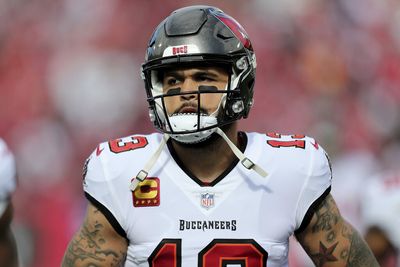 Tom Brady hits Mike Evans for 55-yard touchdown