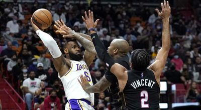 Lakers vs. Heat: Key stats as late comeback for L.A. falls short