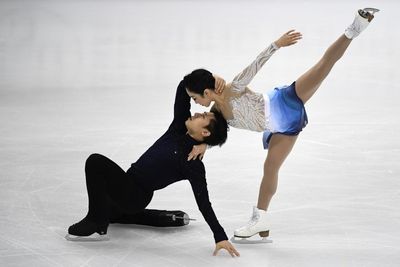 Chinese skating duo hope deep bond propels them to Olympic gold