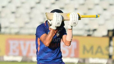 3rd ODI: Deepak Chahar's heroics in vain as South Africa whitewash India 3-0