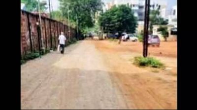 Chennai: Residents of retd railway staff quarters seek connecting road