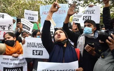 2 Hindu bodies seek to intervene as parties in SC in PIL alleging hate speeches against Muslims